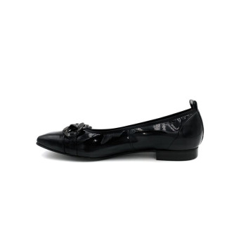 Ballerine avec maille en cuir vernis noir en grande pointure femme de la marque Folie's