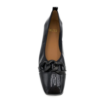 Ballerine avec maille en cuir vernis noir en grande pointure femme de la marque Folie's